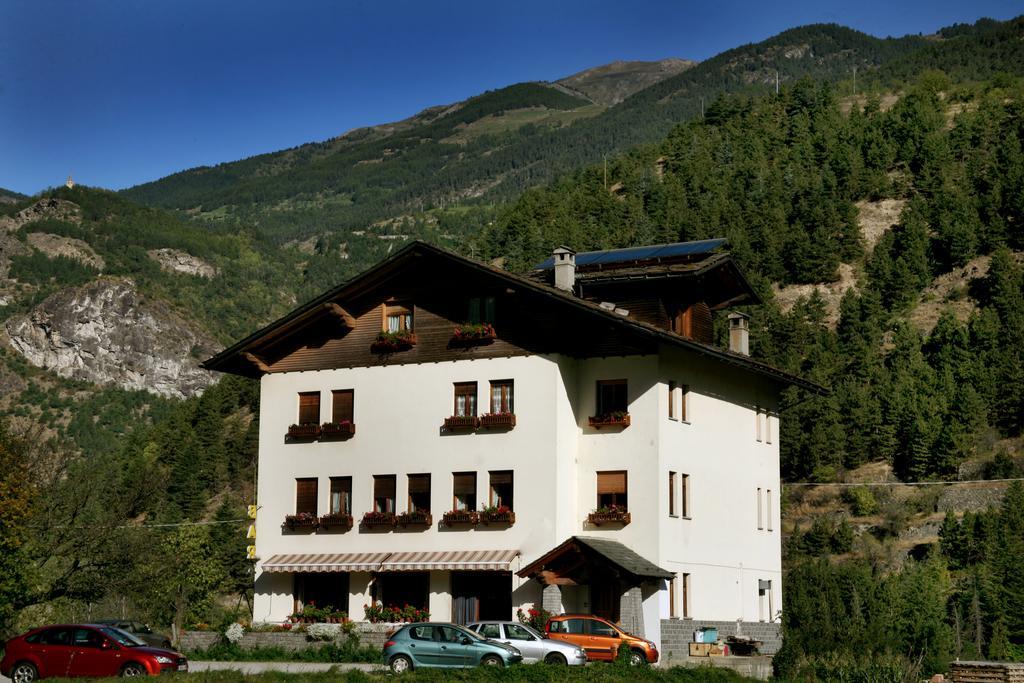 Hotel Edelweiss Villeneuve Exteriér fotografie